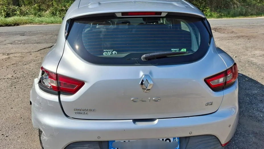 RENAULT Clio -