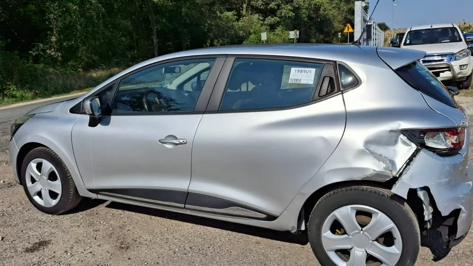 RENAULT Clio -