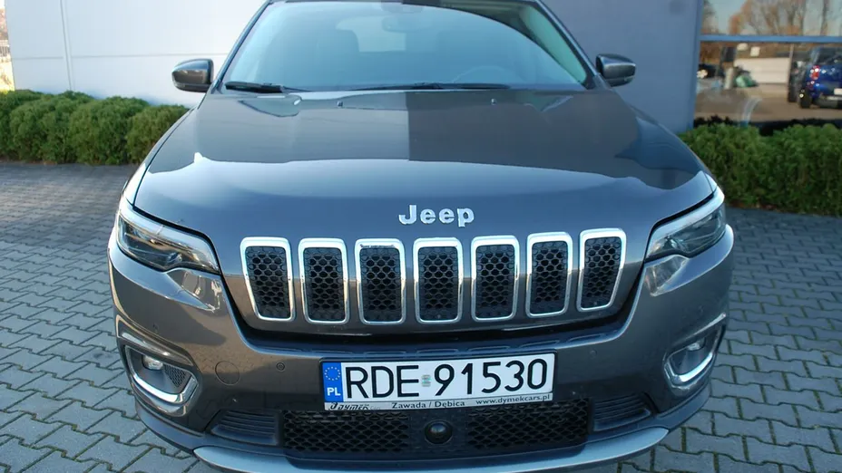 JEEP Cherokee -
