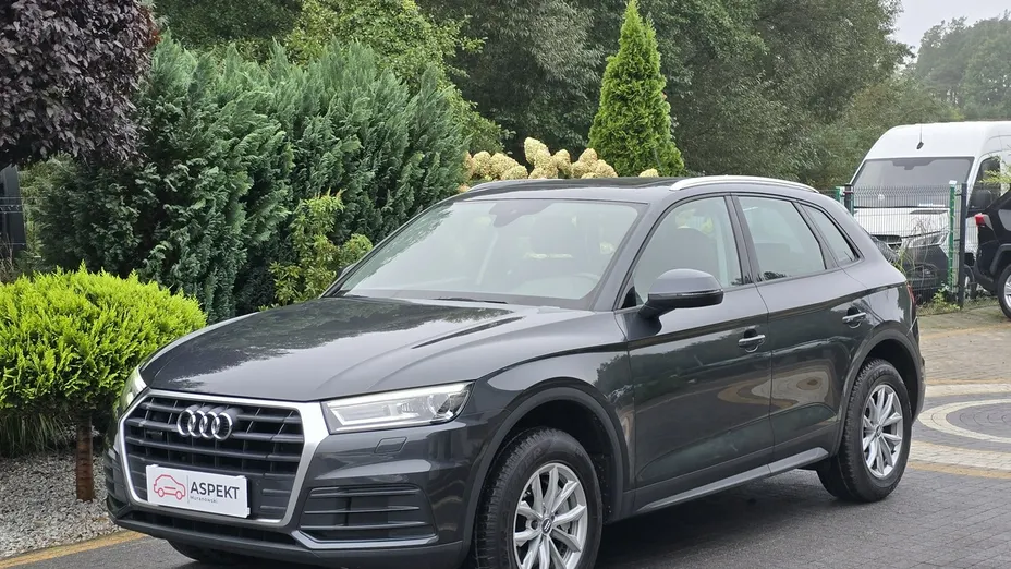 AUDI Q5 -