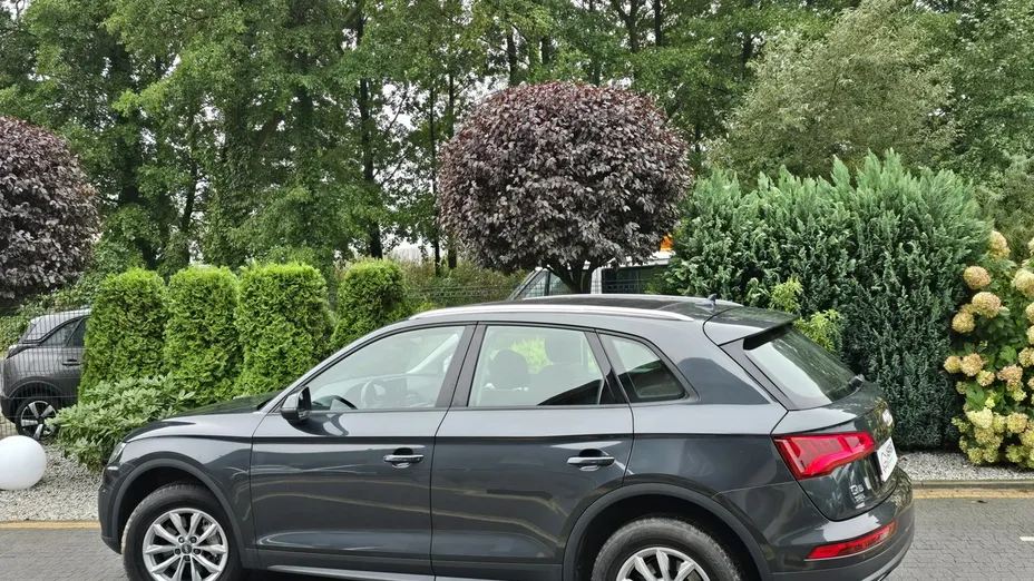 AUDI Q5 -