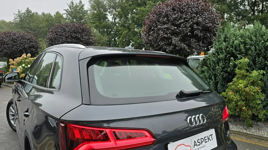 AUDI Q5 -