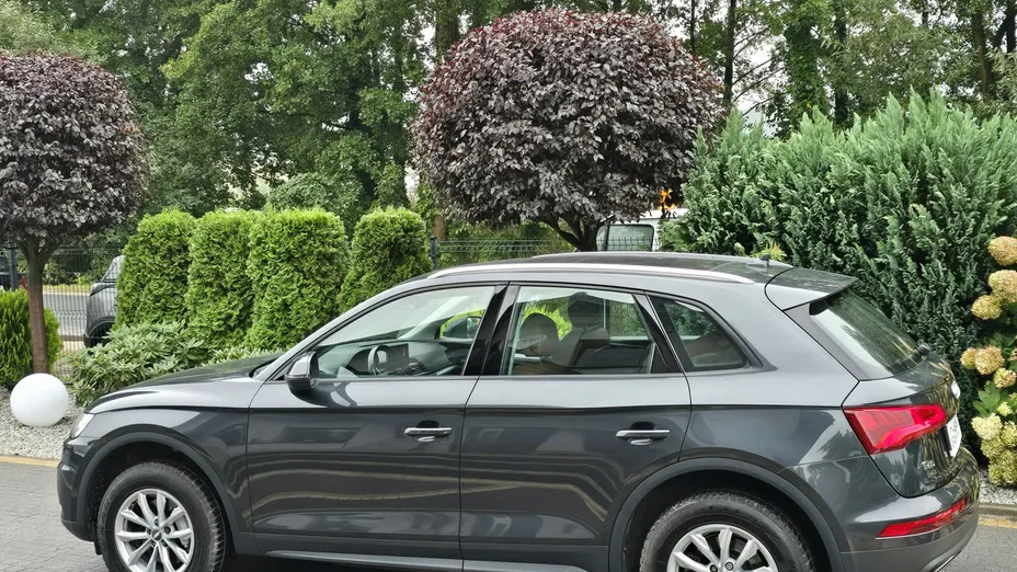 AUDI Q5 -