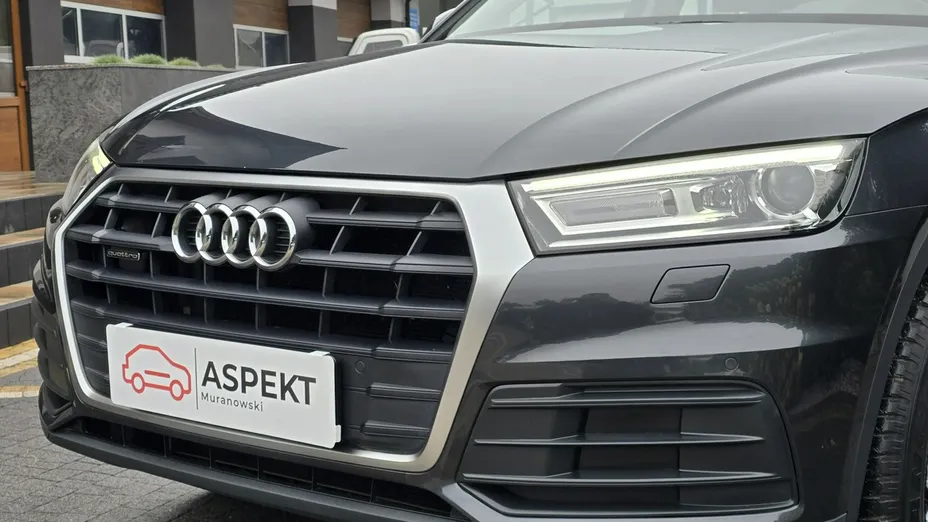 AUDI Q5 -