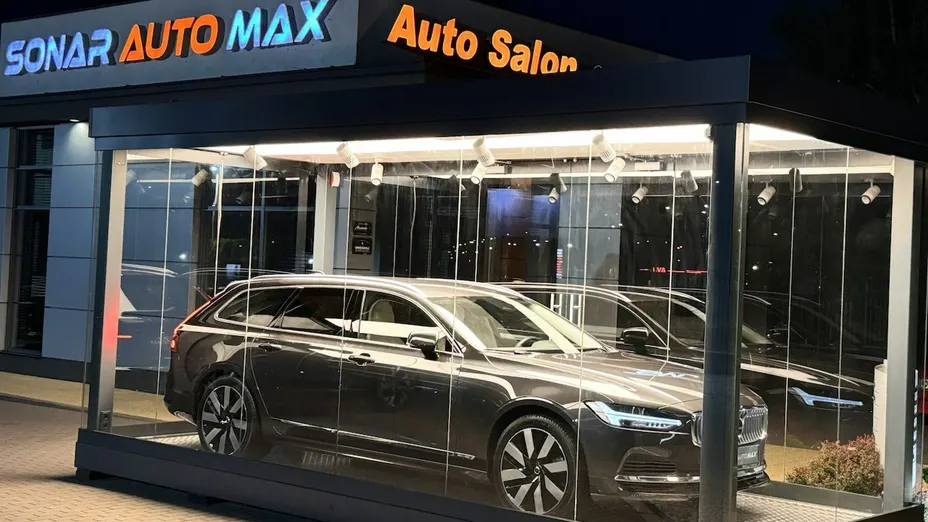 VOLVO V90 -