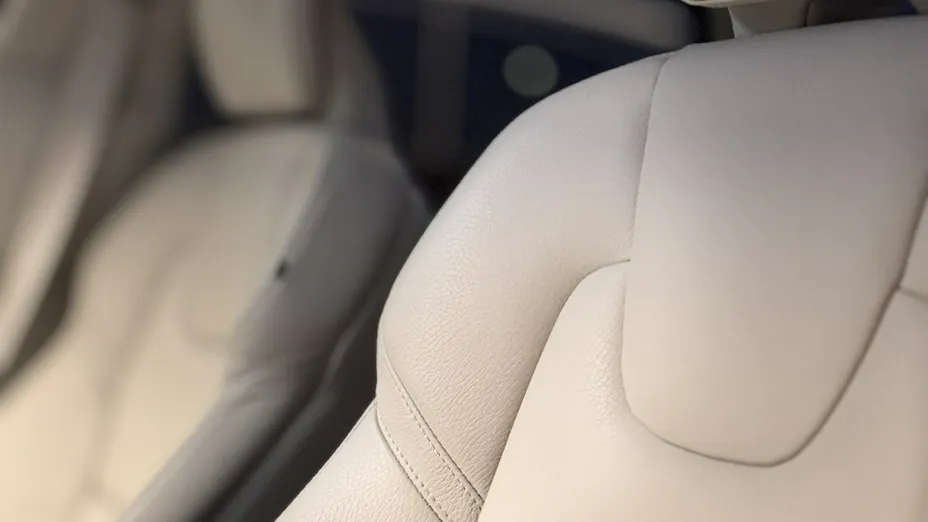 VOLVO V90 -