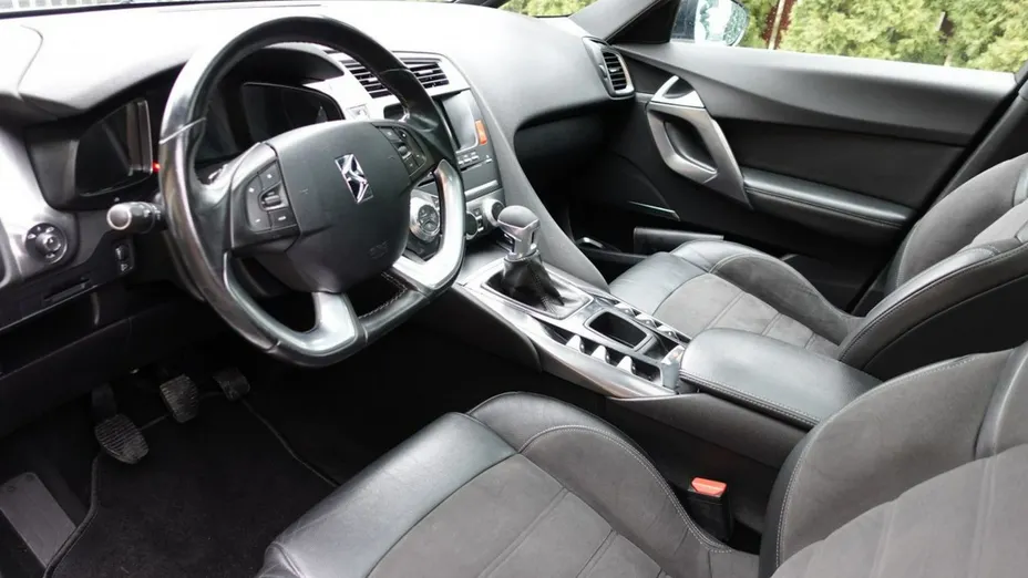 CITROEN DS5 -
