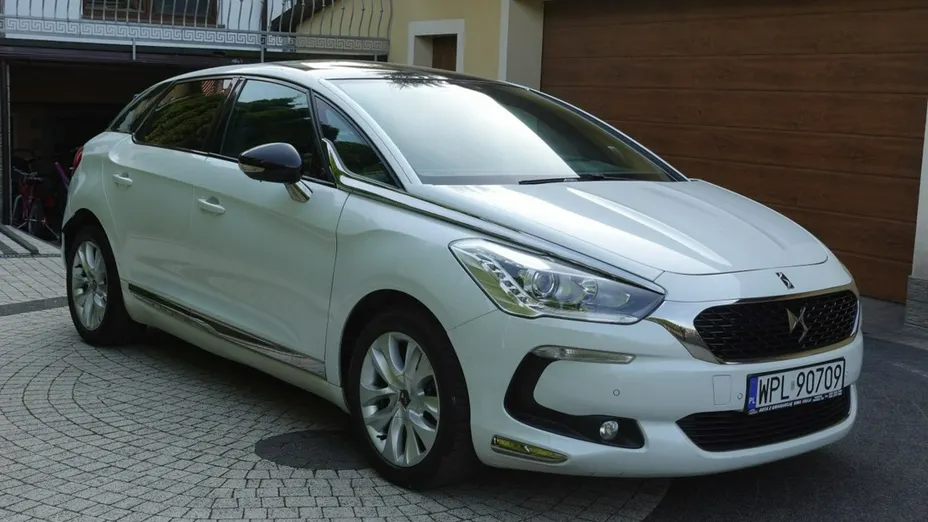CITROEN DS5 -