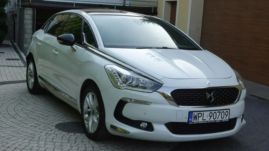 CITROEN DS5 -