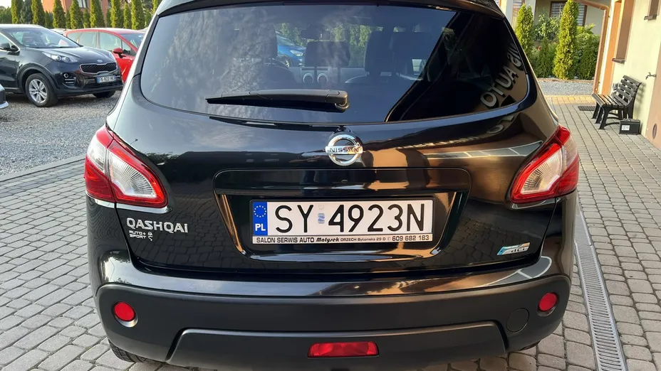 NISSAN Qashqai -