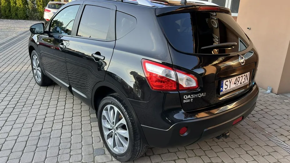 NISSAN Qashqai -