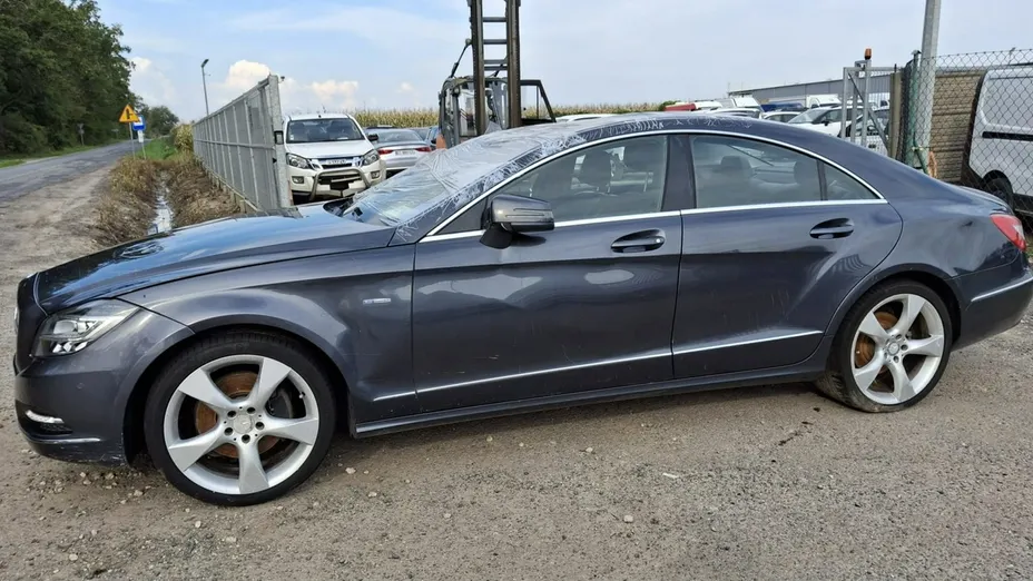 MERCEDES-BENZ CLS -