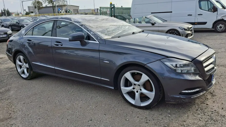 MERCEDES-BENZ CLS -