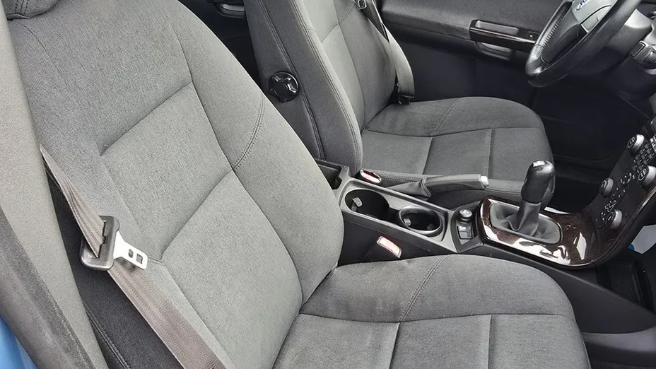 VOLVO S40 -
