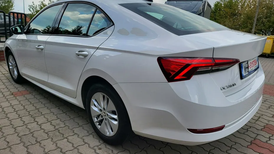 SKODA Octavia -