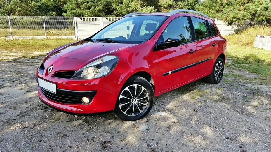 RENAULT Clio -