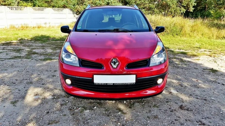 RENAULT Clio -