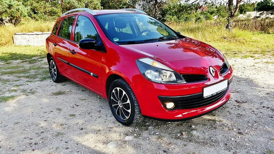 RENAULT Clio -