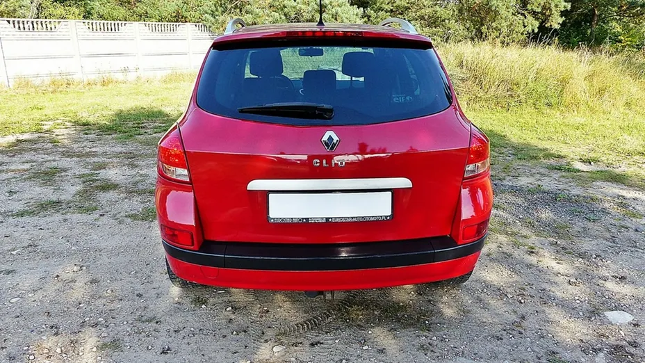 RENAULT Clio -