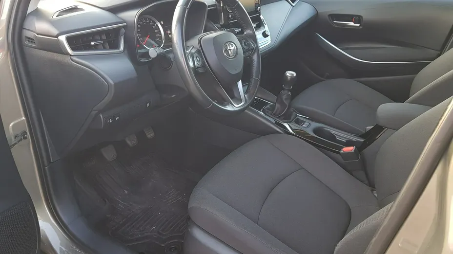 TOYOTA Corolla -