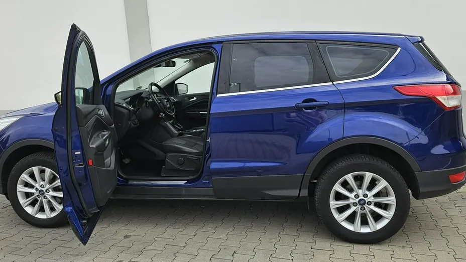 FORD Kuga -