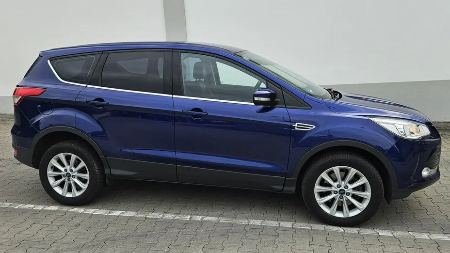 FORD Kuga -