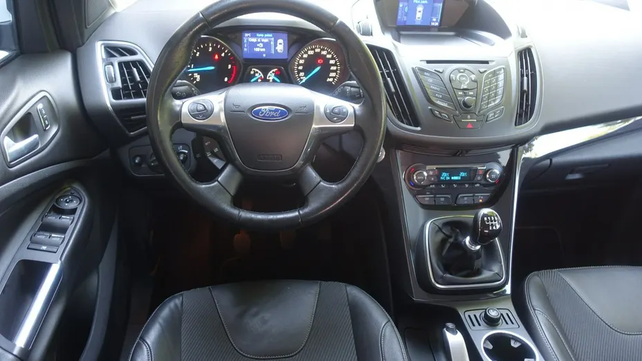 FORD Kuga -