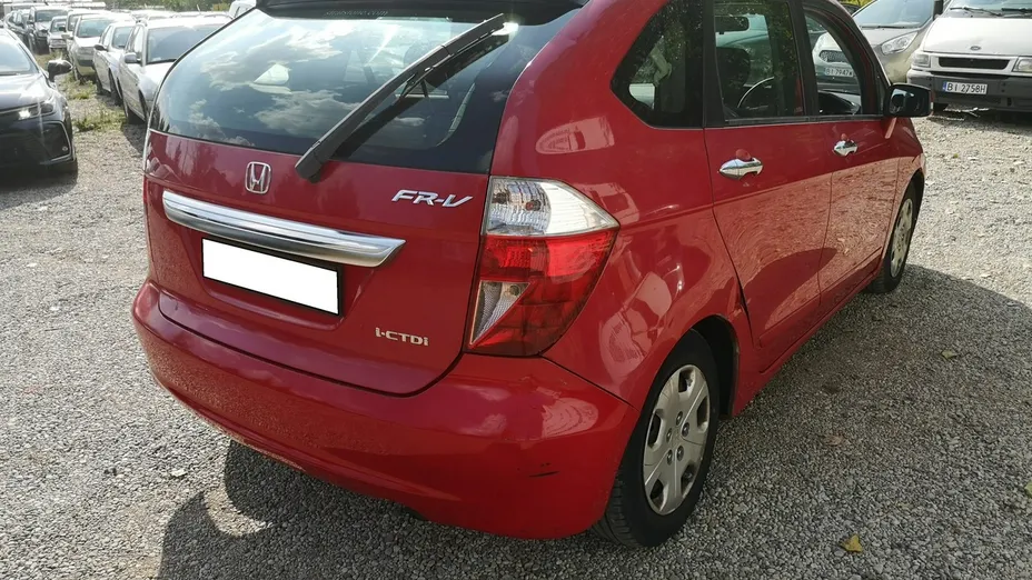 HONDA FR-V -