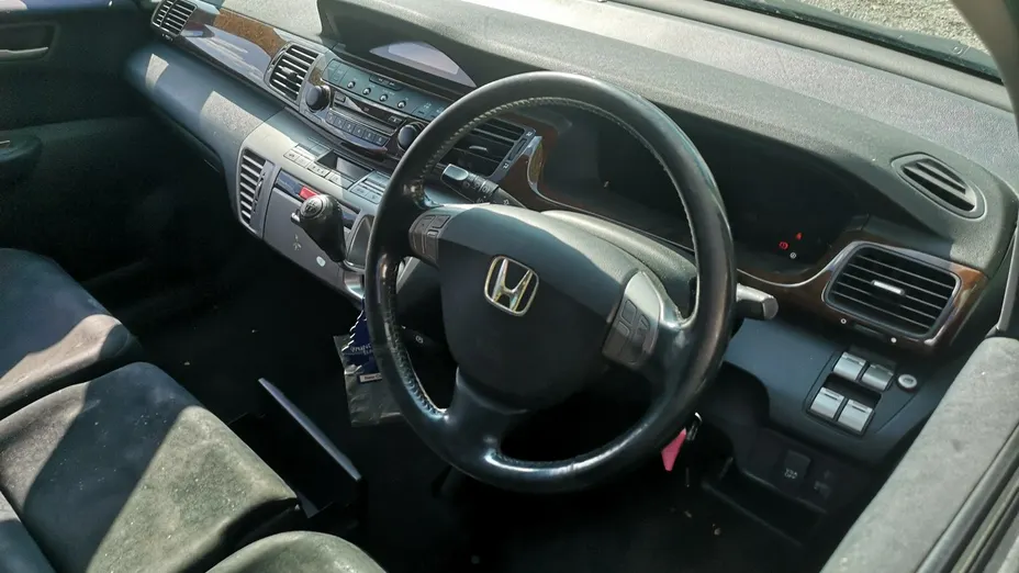 HONDA FR-V -