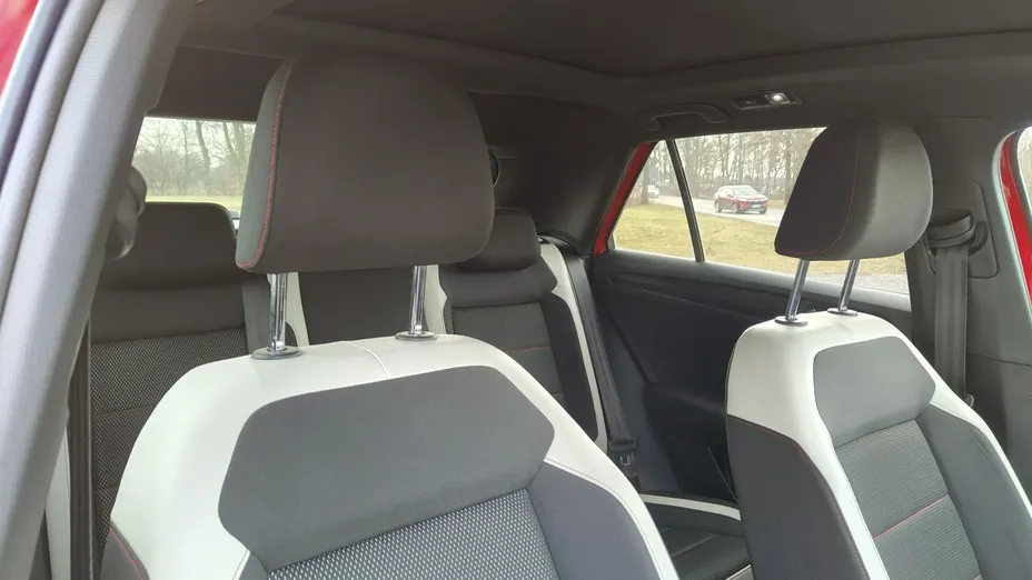 VOLKSWAGEN T-ROC -