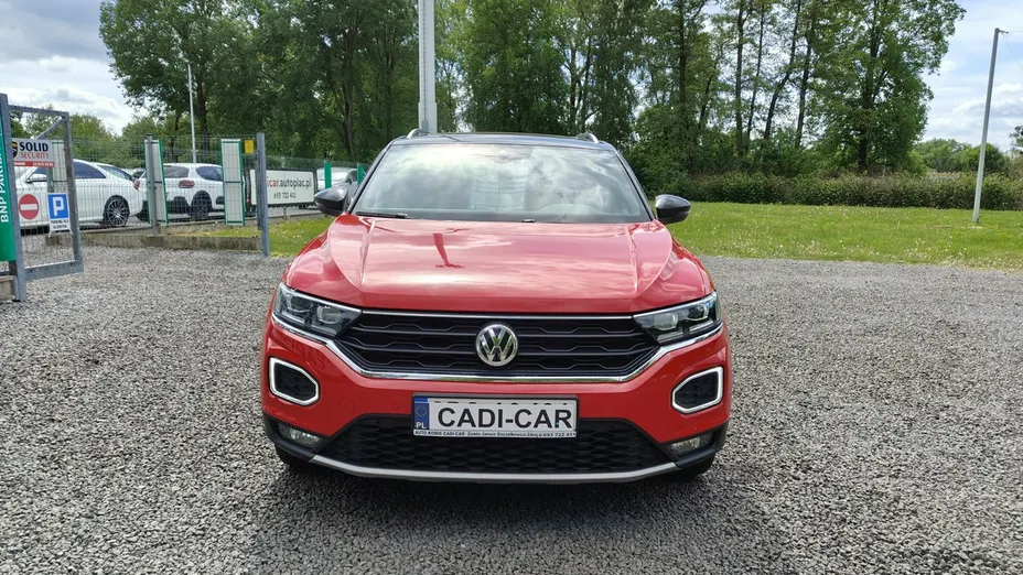 VOLKSWAGEN T-ROC -