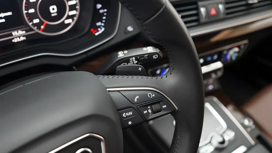 AUDI Q5 -