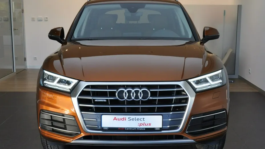 AUDI Q5 -