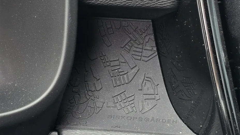 VOLVO XC40 -