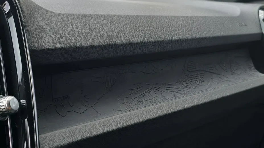 VOLVO XC40 -