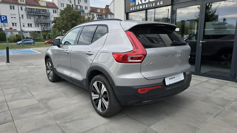 VOLVO XC40 -