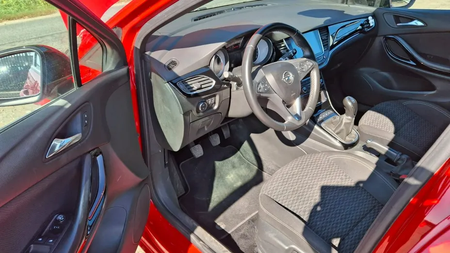 OPEL Astra -