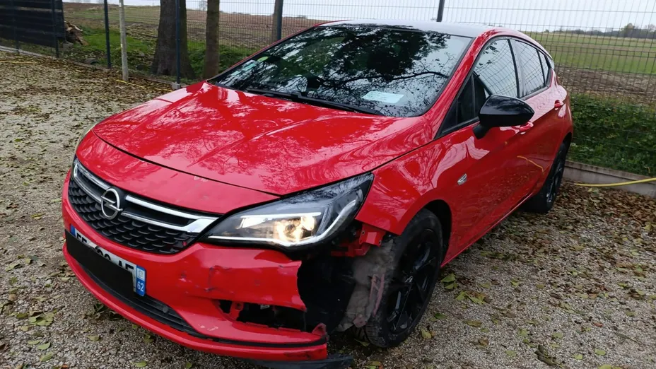OPEL Astra -