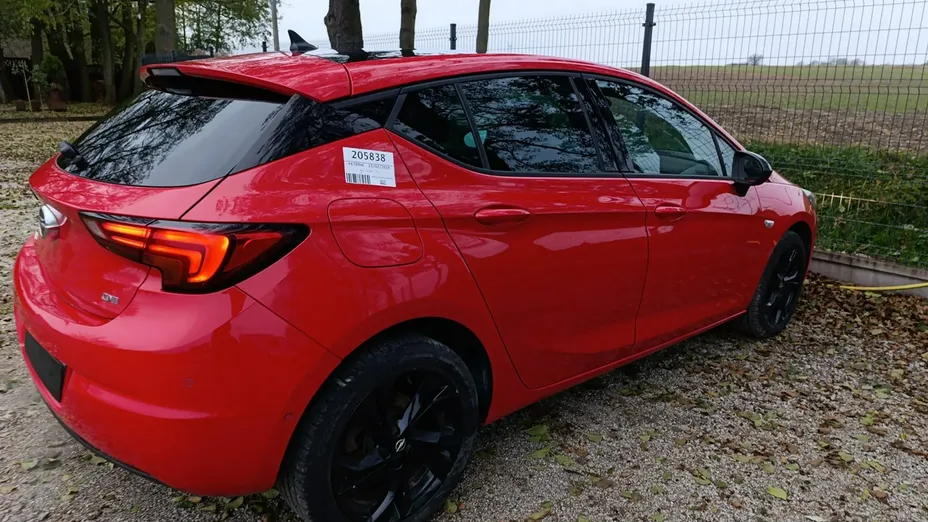 OPEL Astra -
