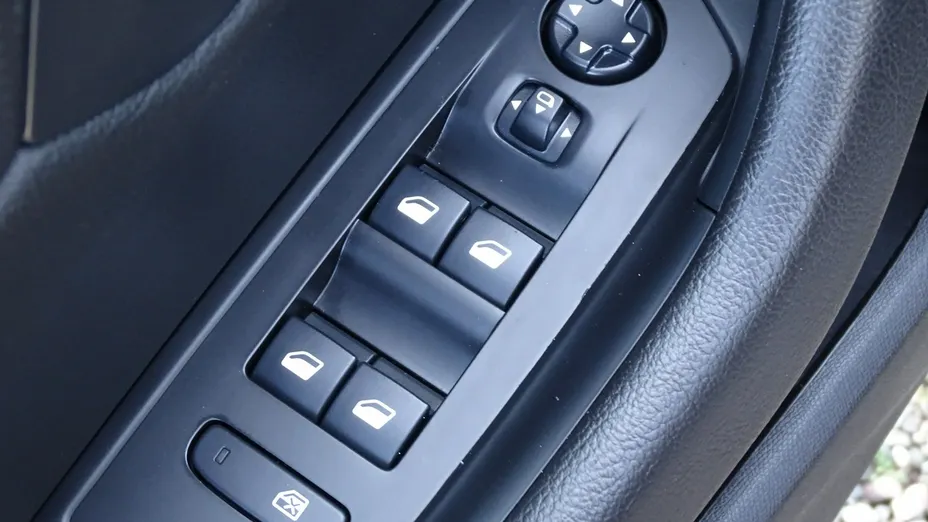 PEUGEOT 508 -