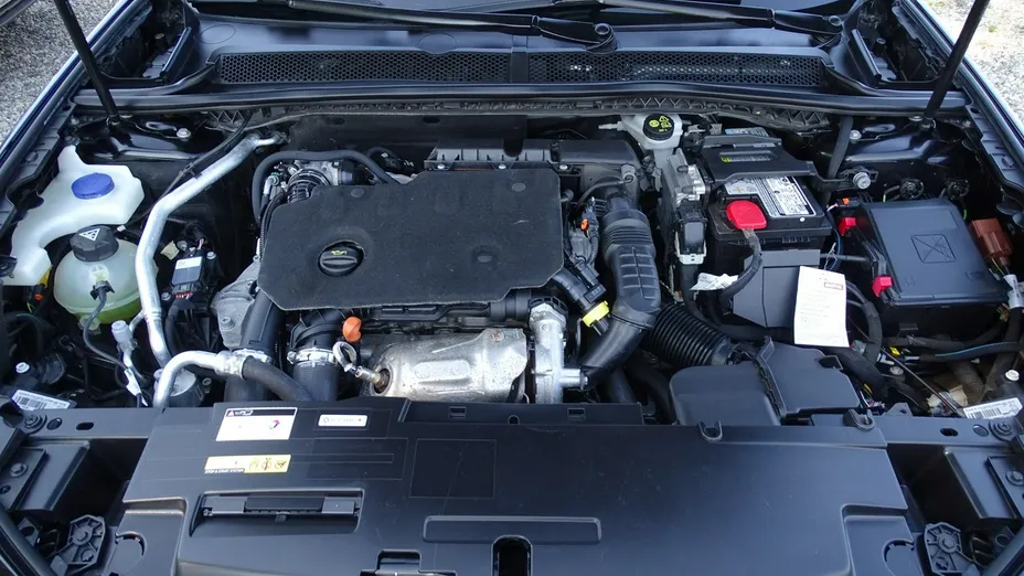PEUGEOT 508 -