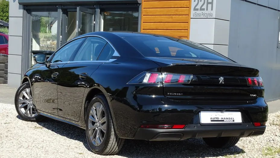PEUGEOT 508 -