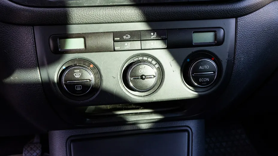 VOLKSWAGEN Golf Plus -
