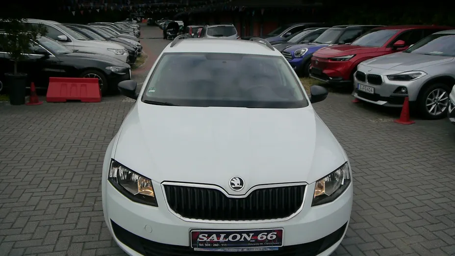 SKODA Octavia -