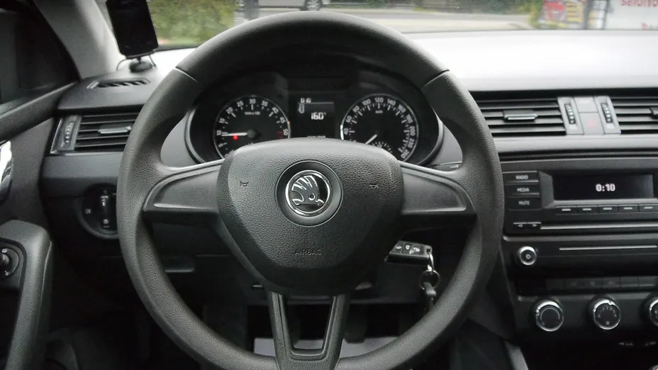 SKODA Octavia -