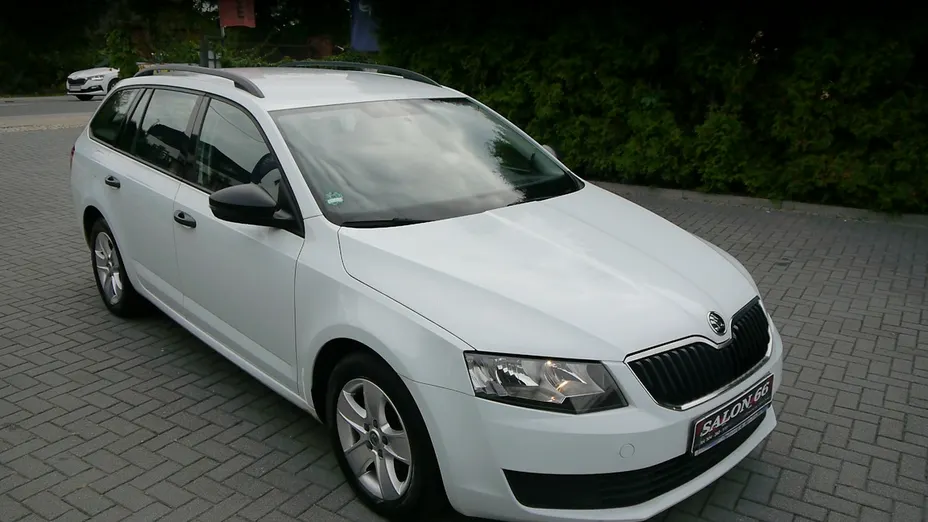 SKODA Octavia -