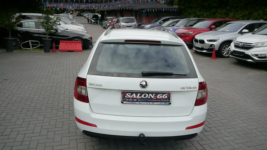 SKODA Octavia -