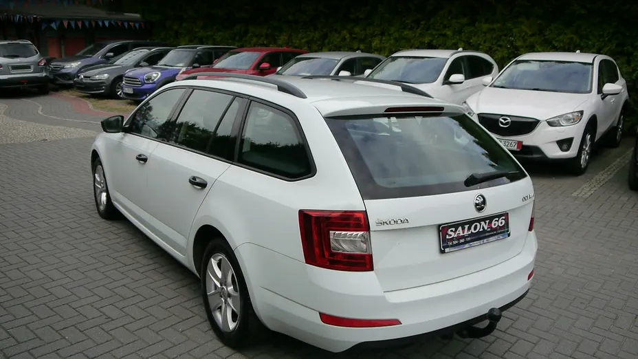 SKODA Octavia -