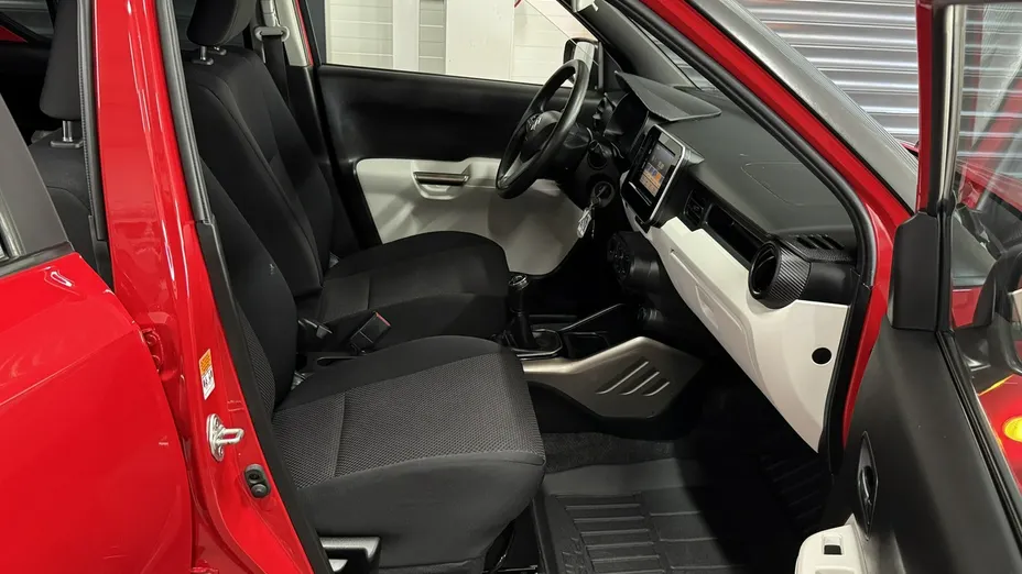SUZUKI Ignis -