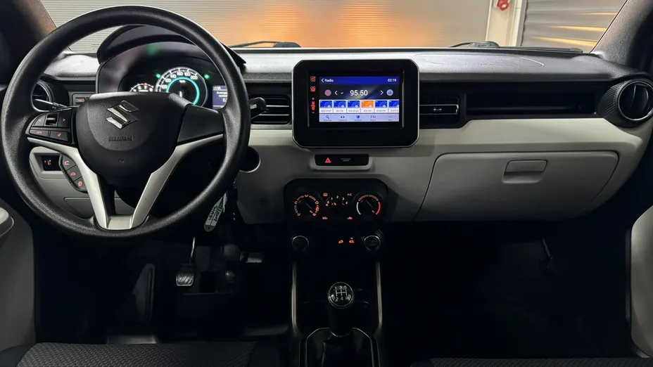 SUZUKI Ignis -